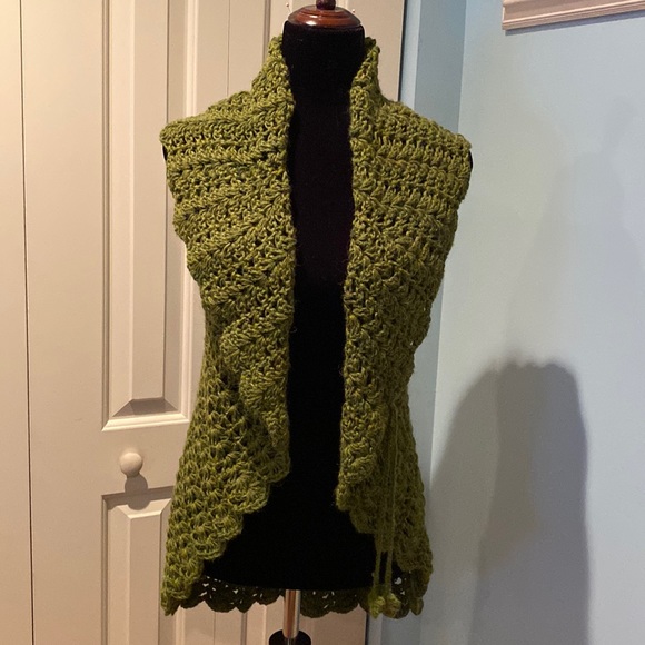 Crochet Sweater vest 100% Alpaca NWOT Olive Green Size Large - Picture 1 of 8